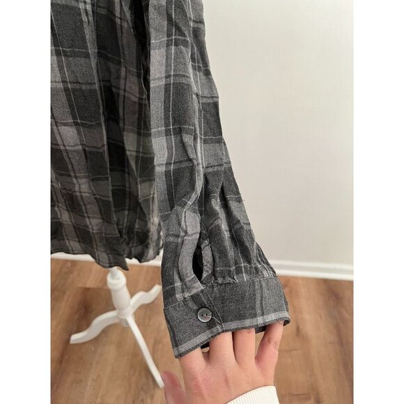 EUC J.Jill Gray Plaid Tunic Blouse With Embroidered V-Neck & Rolled Sleeves - Picture 5 of 9